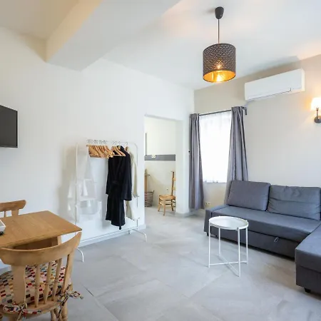 De Bloesem Bed & Breakfast Hoeselt